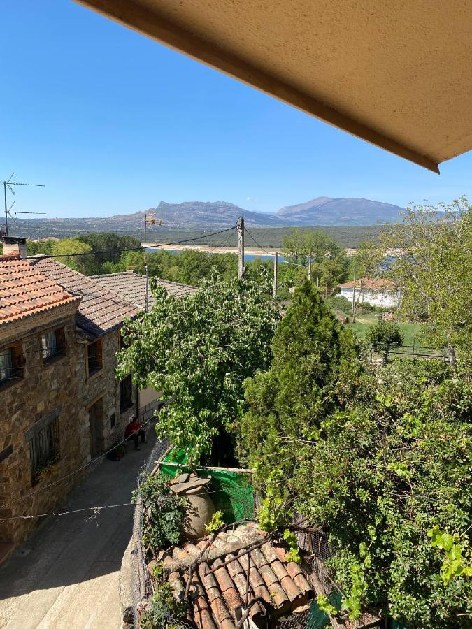 El Lago Cervera de Buitrago Eksteriør billede